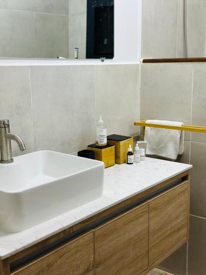 F4 - Chic - Piscine - Salle Fitness Dakar Bagian luar foto
