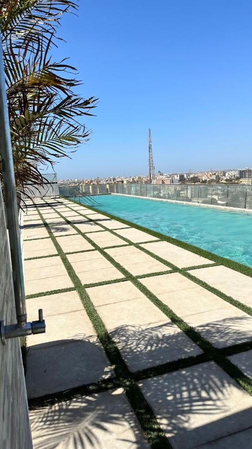F4 - Chic - Piscine - Salle Fitness Dakar Bagian luar foto