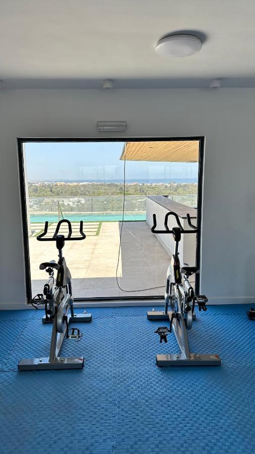 F4 - Chic - Piscine - Salle Fitness Dakar Bagian luar foto